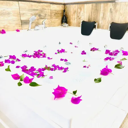 Ale Park Aparthotel 2*