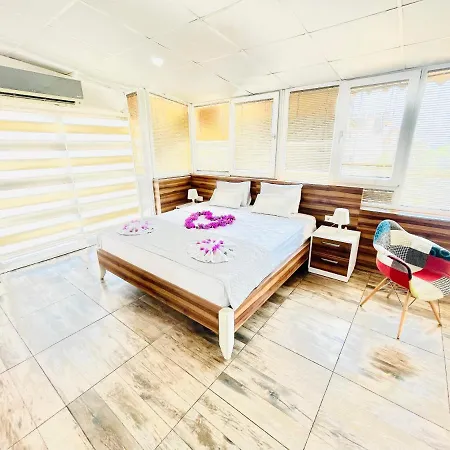 Ale Park Aparthotel 2*